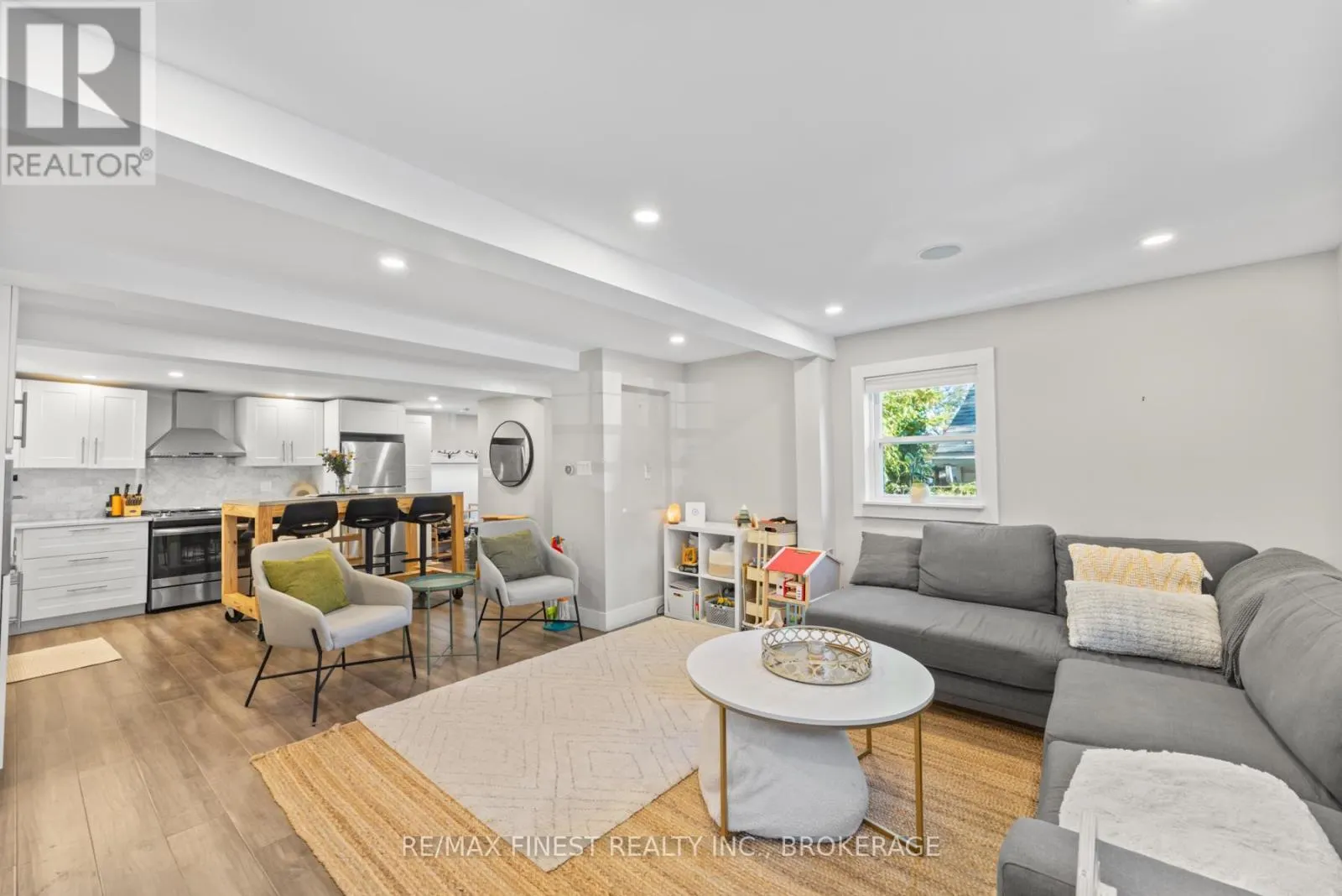 6 REDAN STREET
