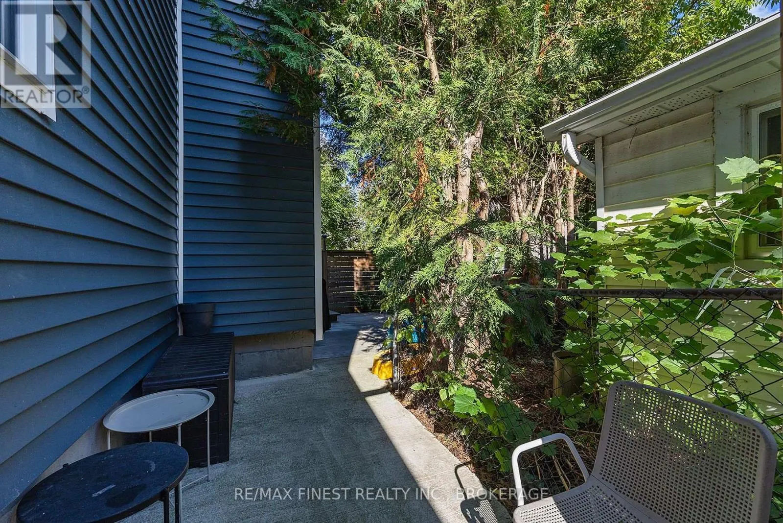 6 REDAN STREET