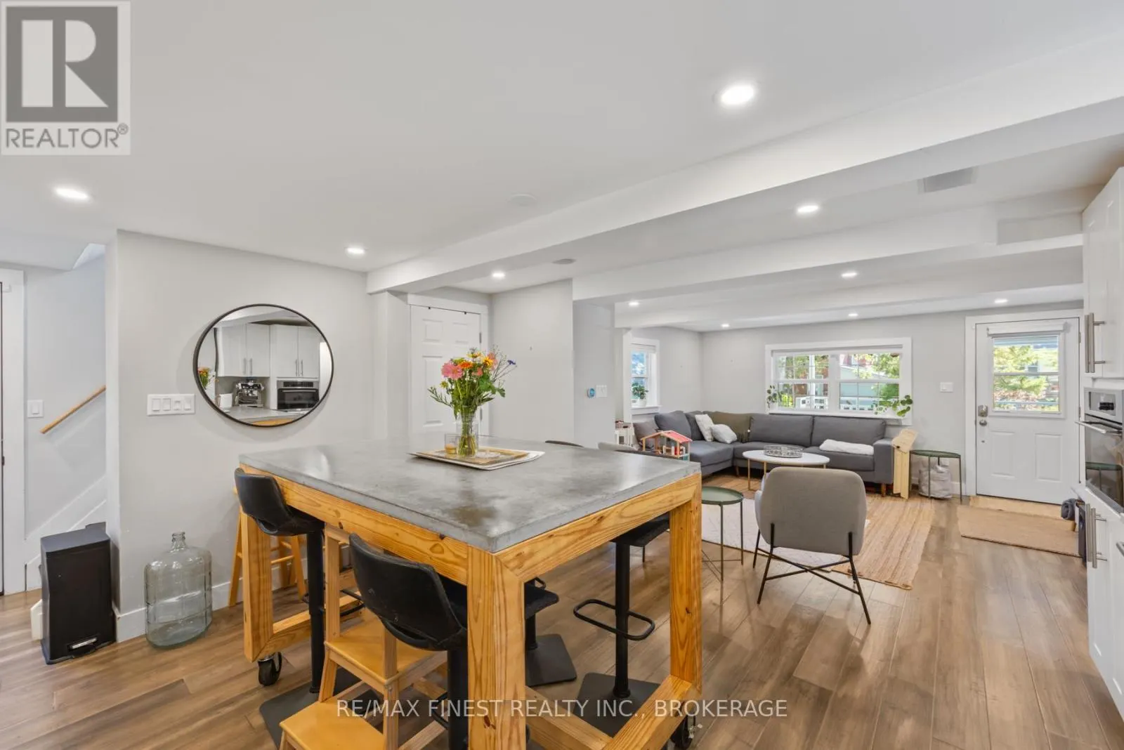 6 REDAN STREET
