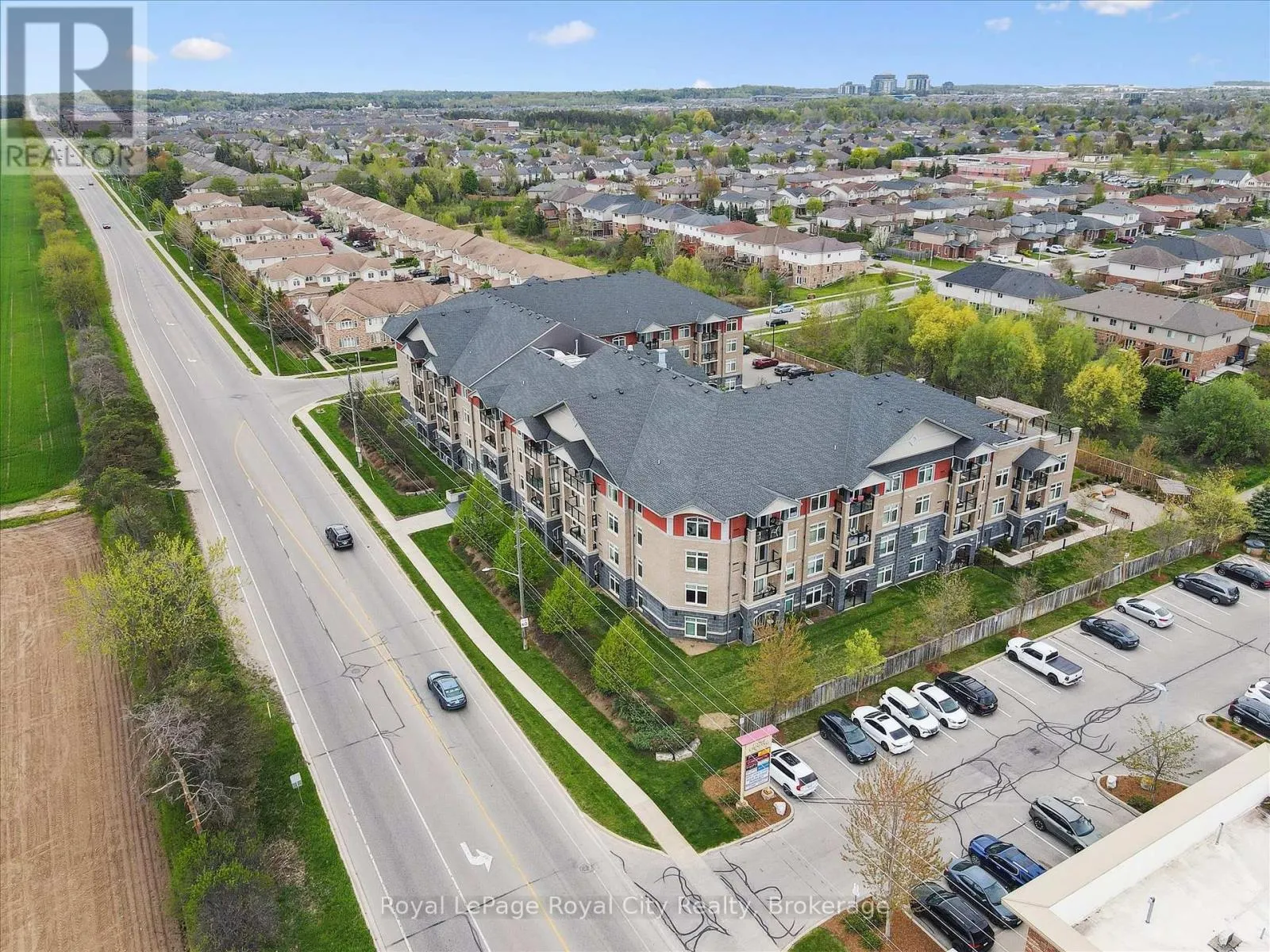 202 - 106 BARD BOULEVARD, #202