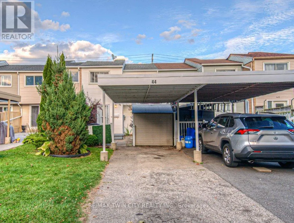 44 FROBISHER COURT