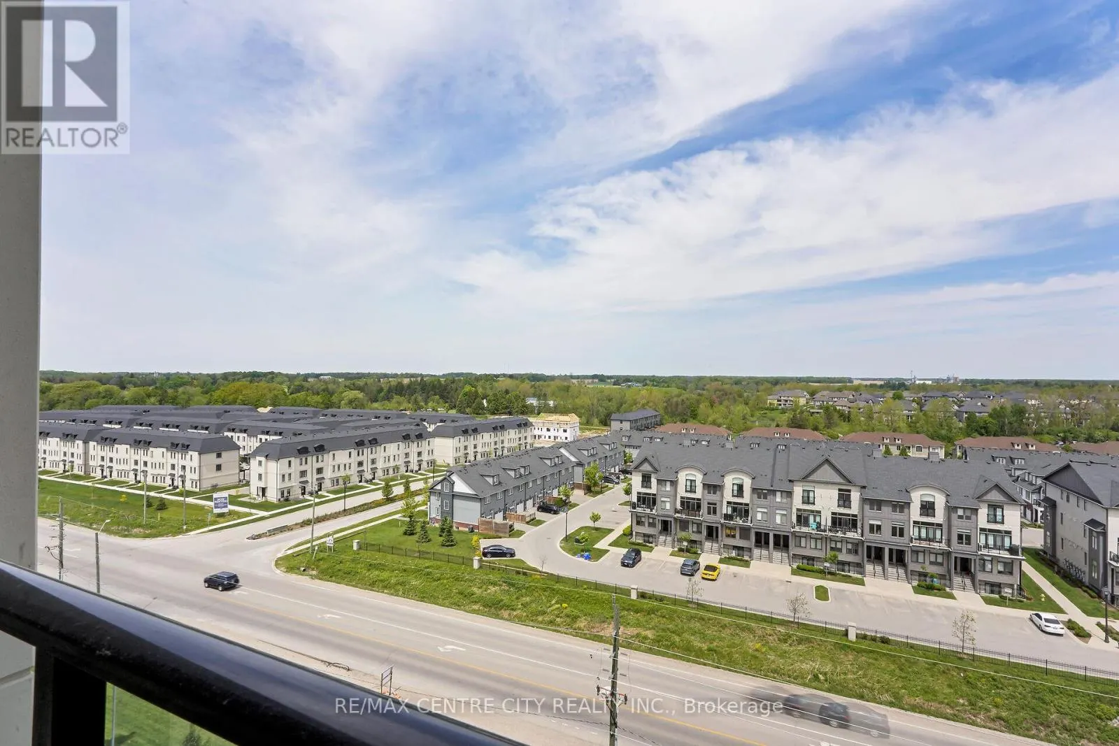 801 - 260 VILLAGEWALK BOULEVARD, #801