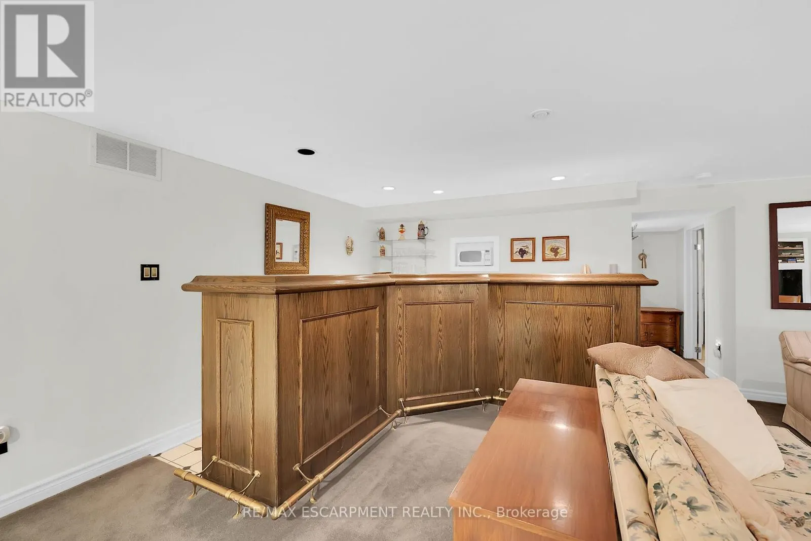18 MCMASTER DRIVE