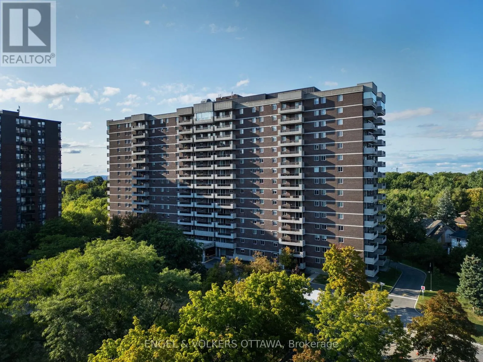 105 - 1705 PLAYFAIR DRIVE