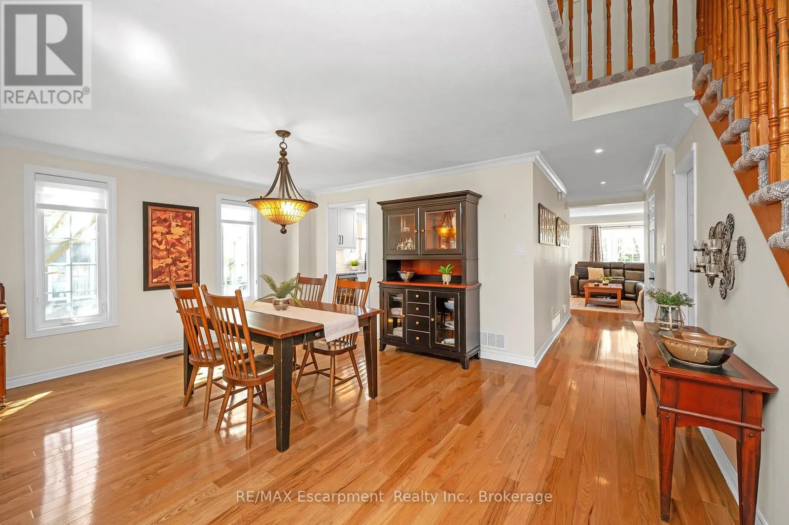 22 WATERFORD CRESCENT