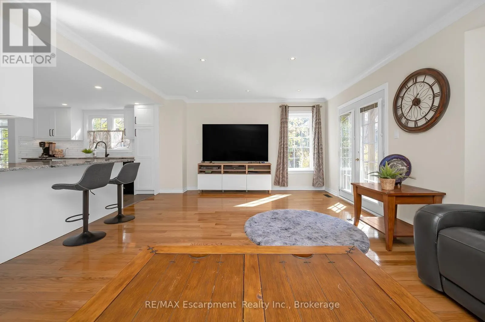 22 WATERFORD CRESCENT