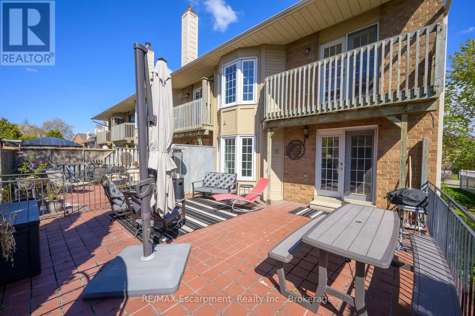 22 WATERFORD CRESCENT