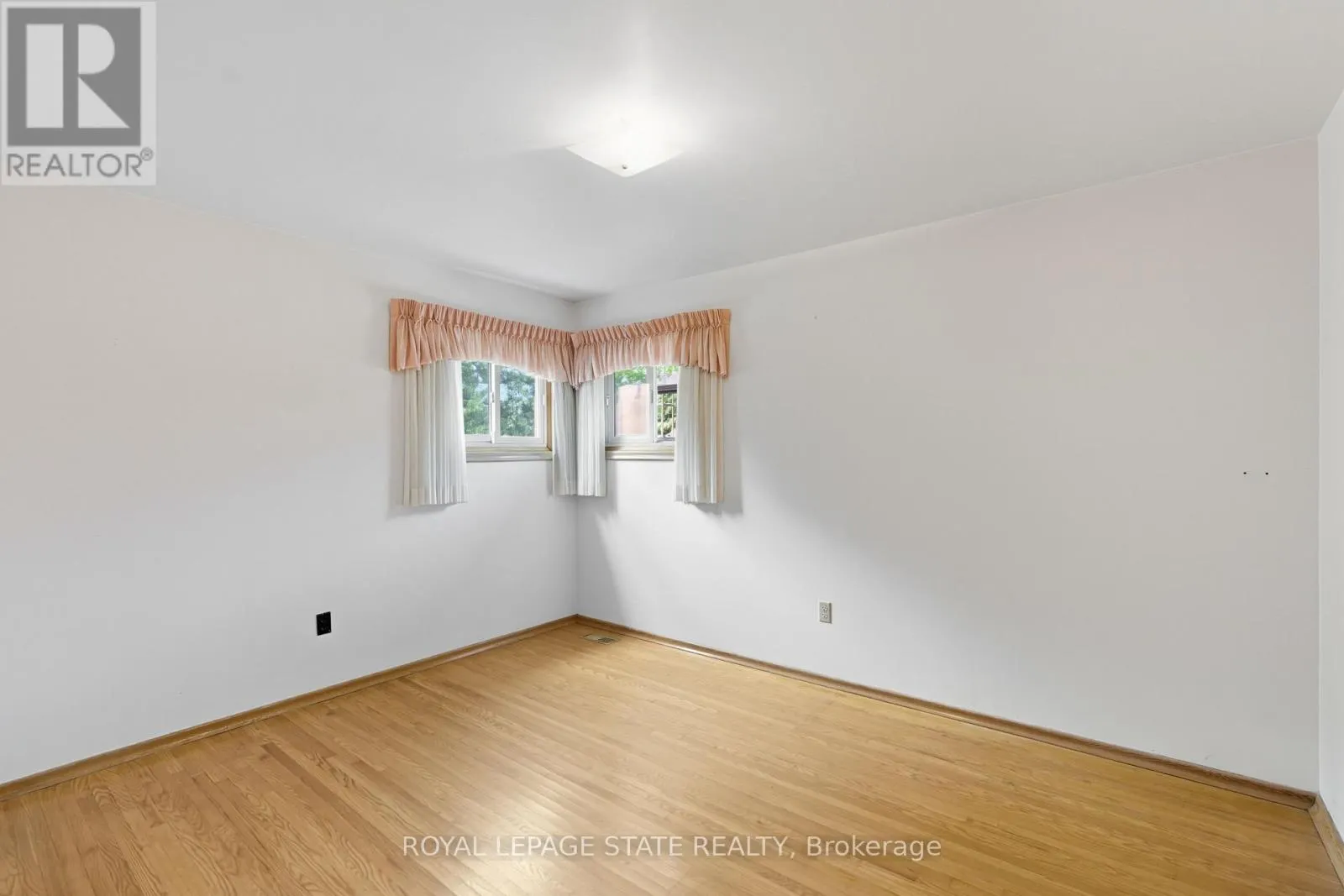 98 EAST 16TH STREET