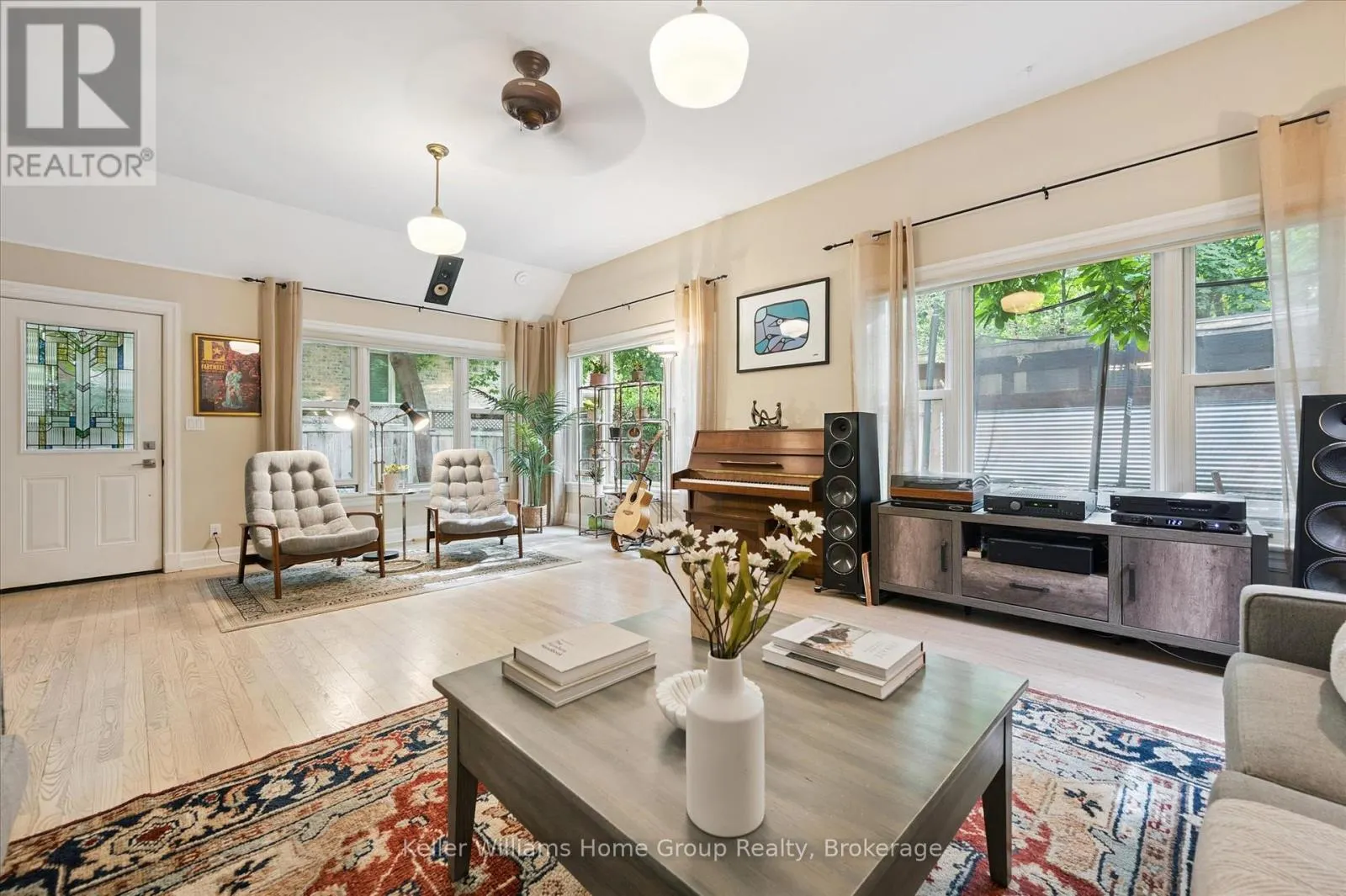 25 FOREST HILL DRIVE