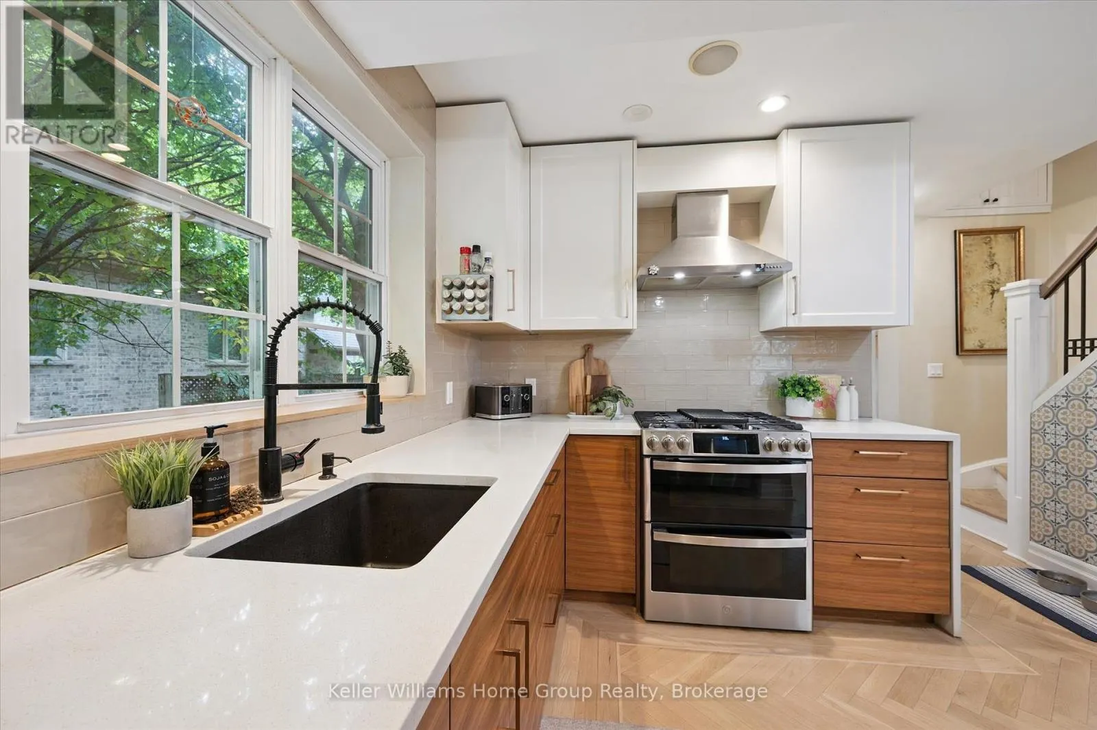 25 FOREST HILL DRIVE