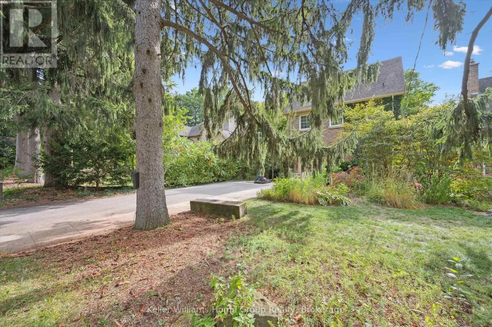 25 FOREST HILL DRIVE