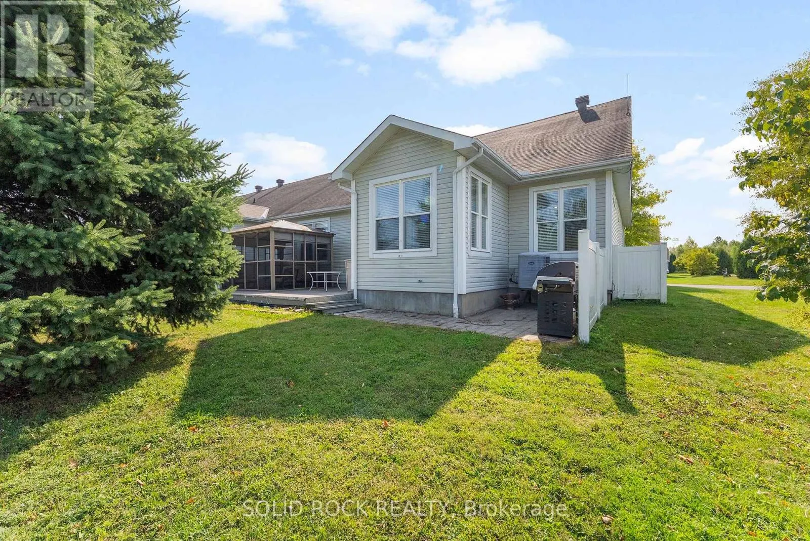 659 COUNTRY TRAIL PRIVATE