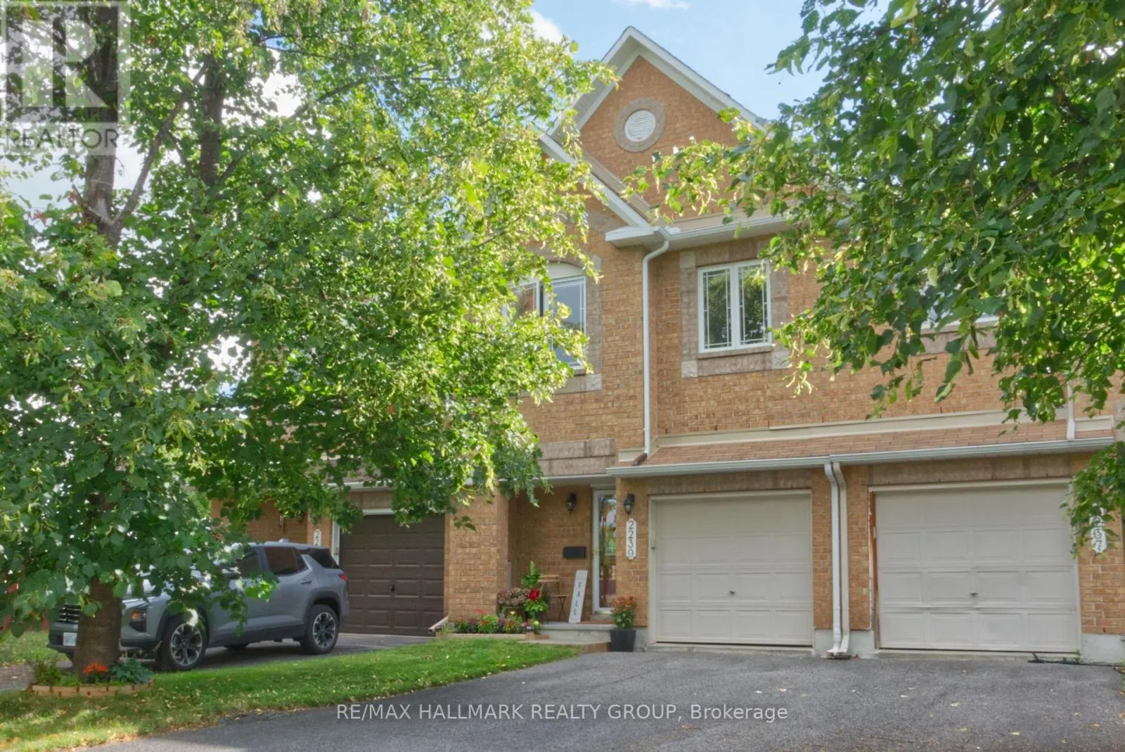 2239 BROCKSTONE CRESCENT