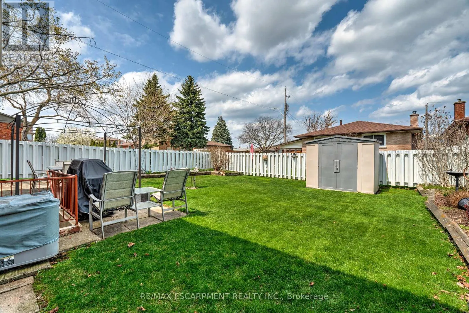 302 HIGHRIDGE AVENUE