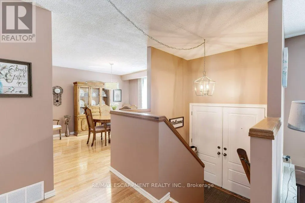 302 HIGHRIDGE AVENUE