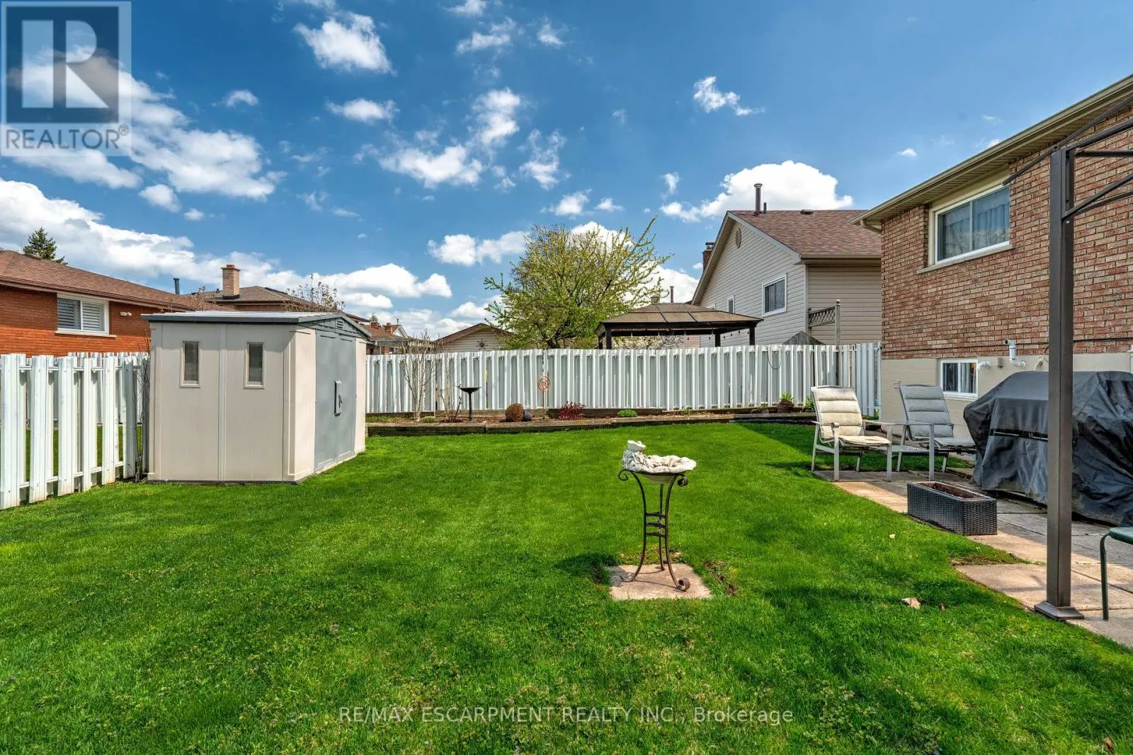 302 HIGHRIDGE AVENUE