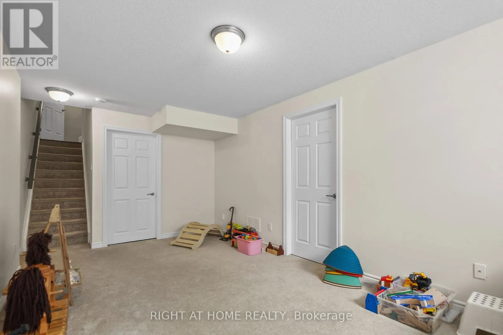 209 HARTSMERE DRIVE