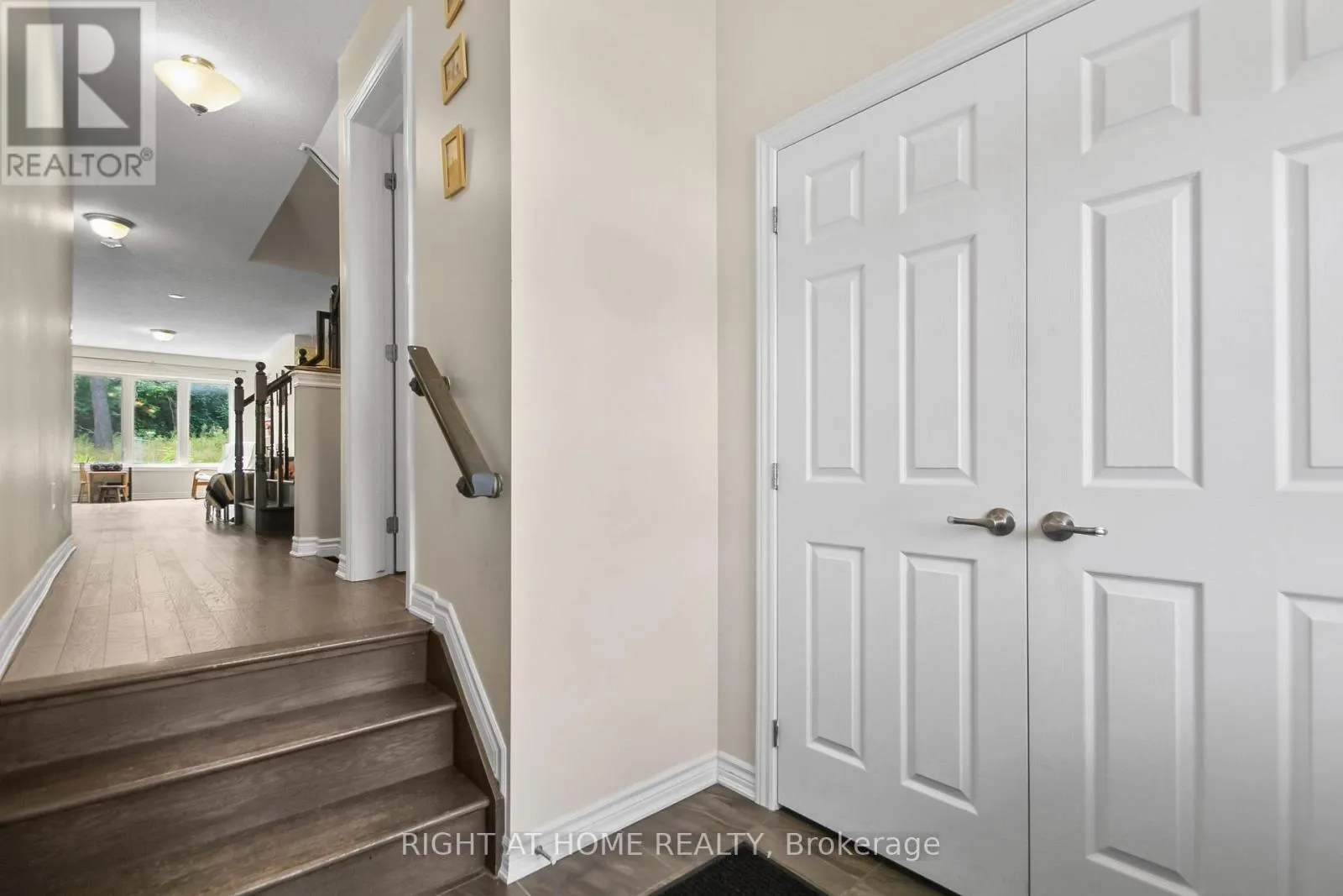 209 HARTSMERE DRIVE