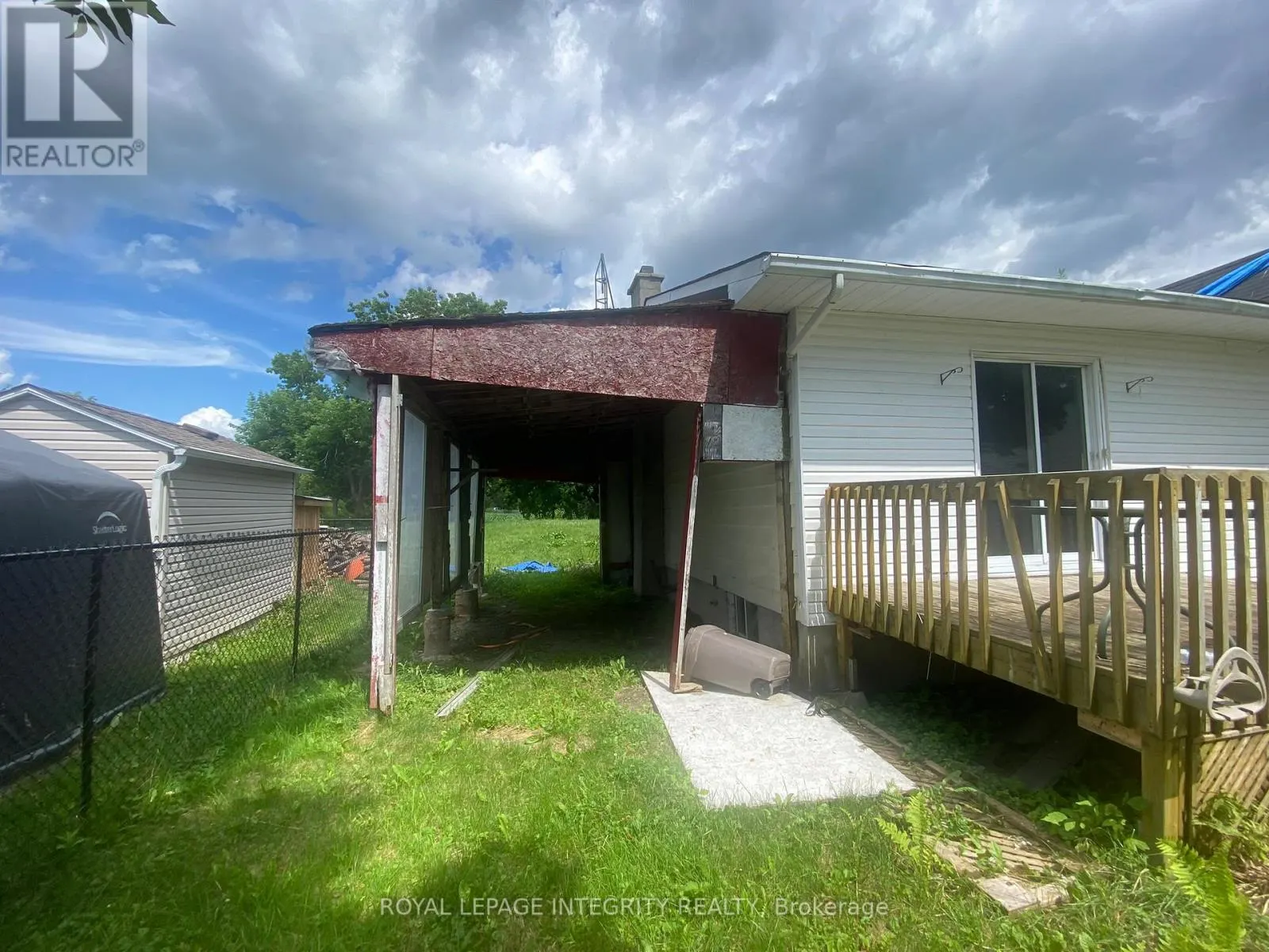 2415 DU LAC ROAD