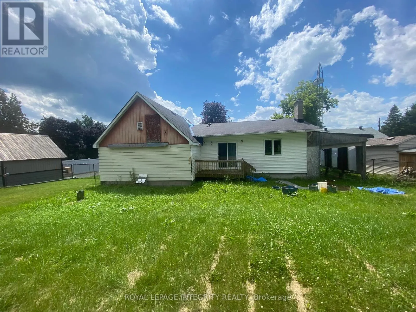 2415 DU LAC ROAD