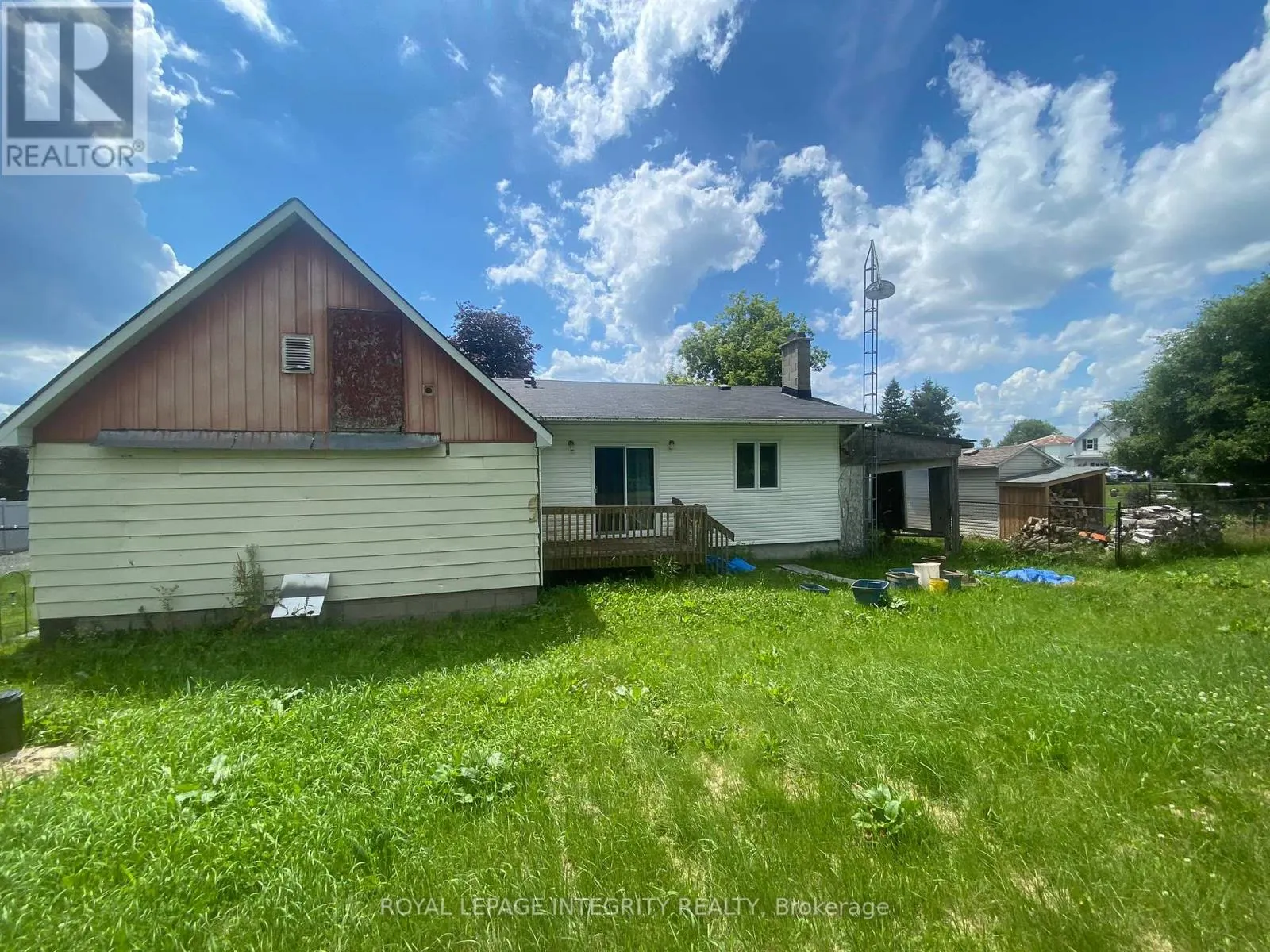 2415 DU LAC ROAD