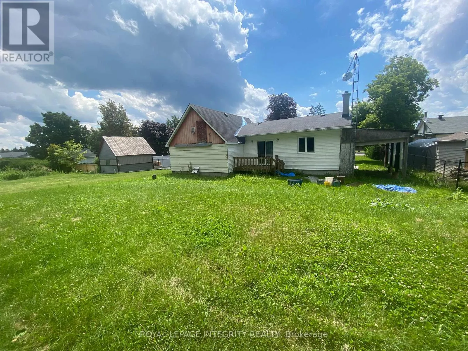 2415 DU LAC ROAD