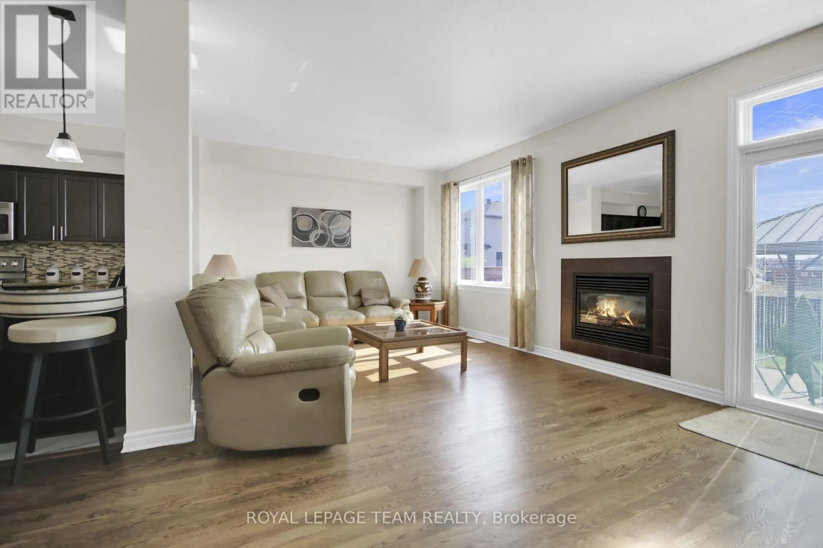 1024 NORTHGRAVES CRESCENT