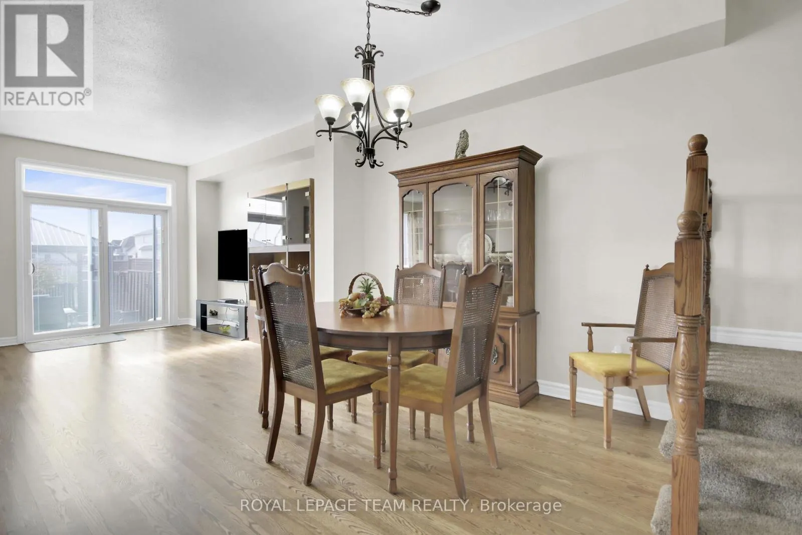 1024 NORTHGRAVES CRESCENT