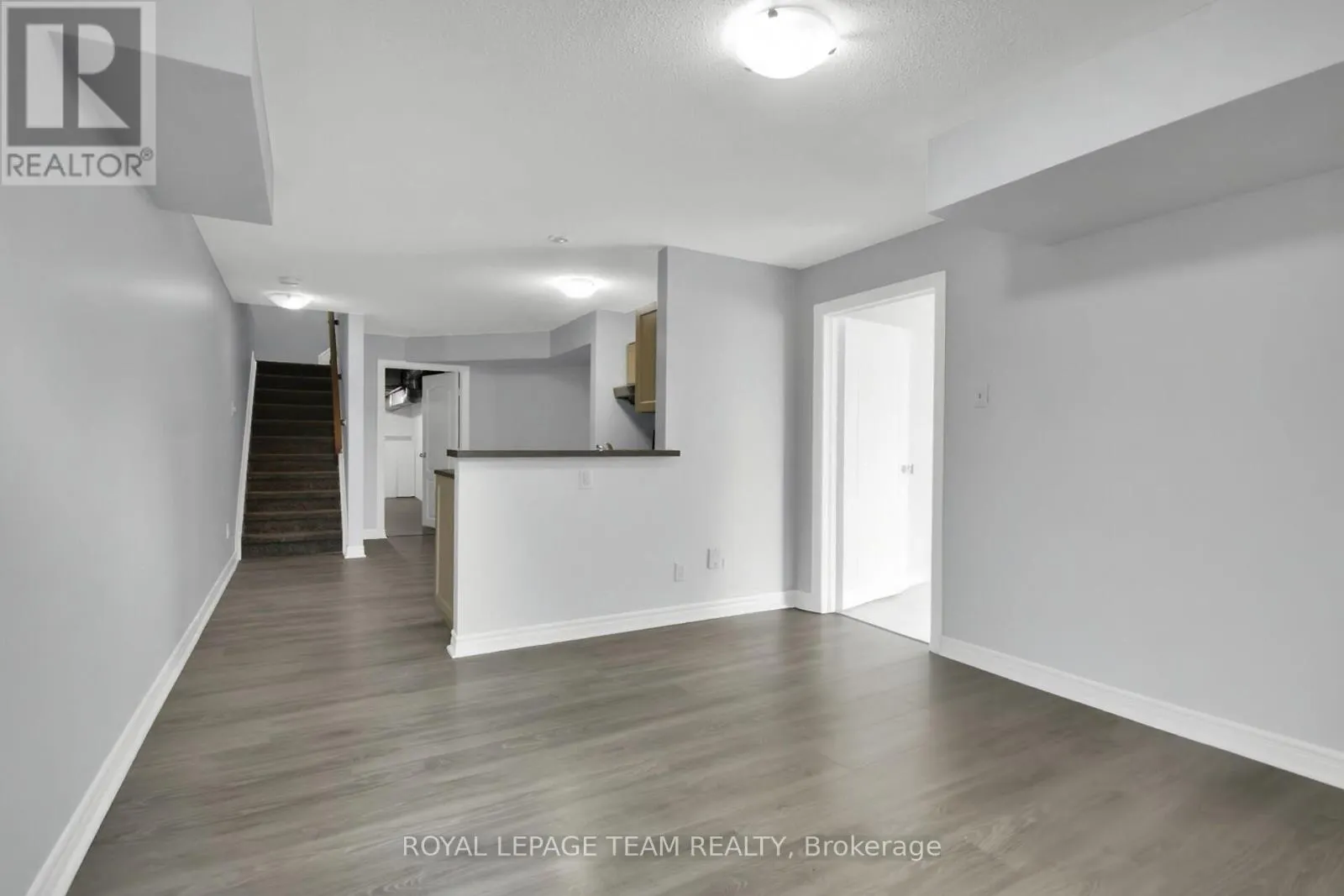 1024 NORTHGRAVES CRESCENT