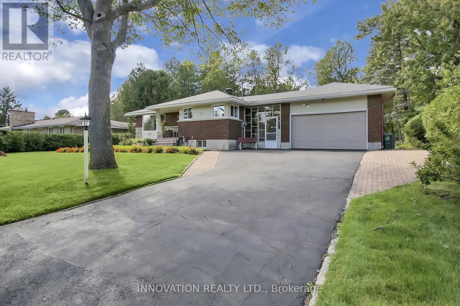 113 GRENFELL CRESCENT N