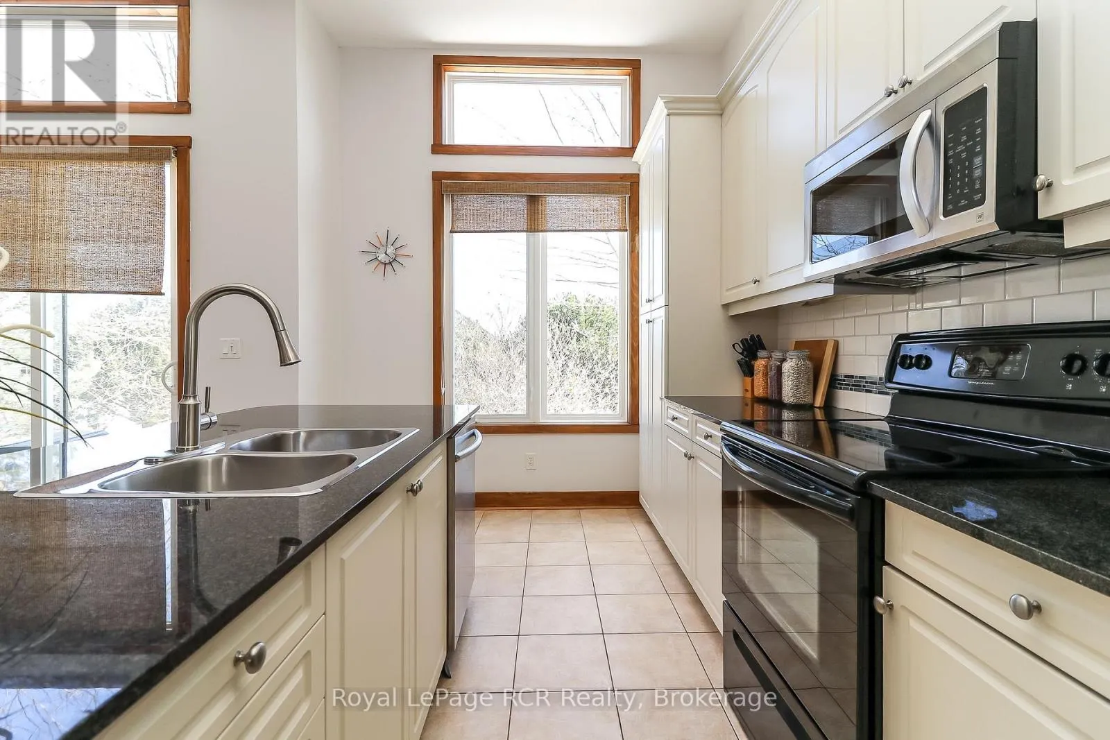 10 - 104 FARM GATE ROAD, #10