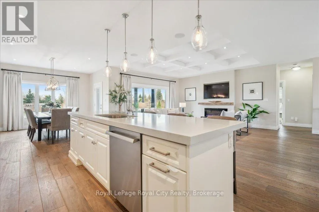 51 ARISS GLEN DRIVE