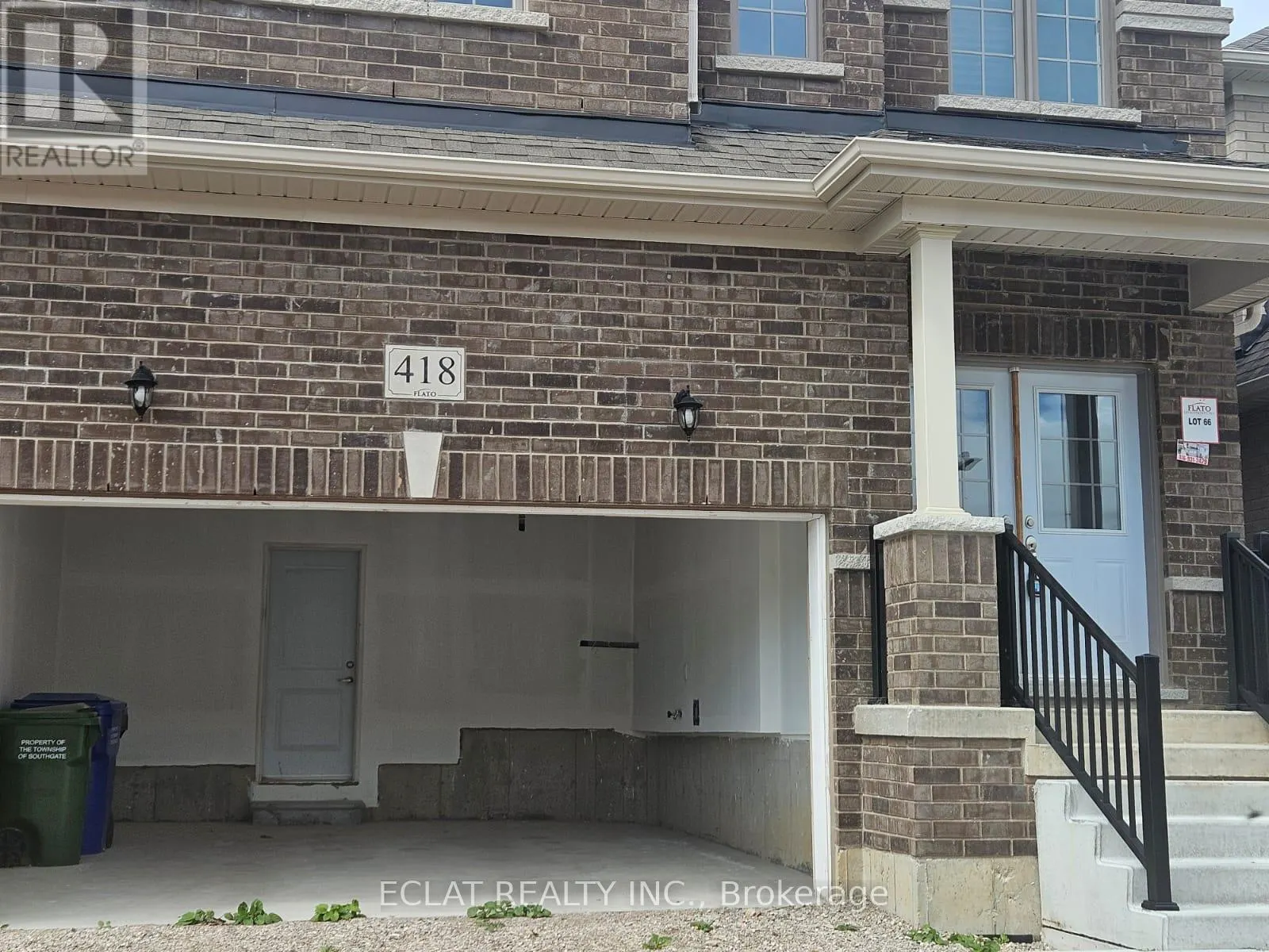 418 VANDUSEN AVENUE E