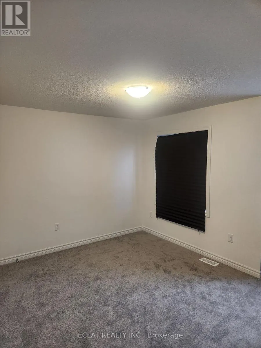 418 VANDUSEN AVENUE E