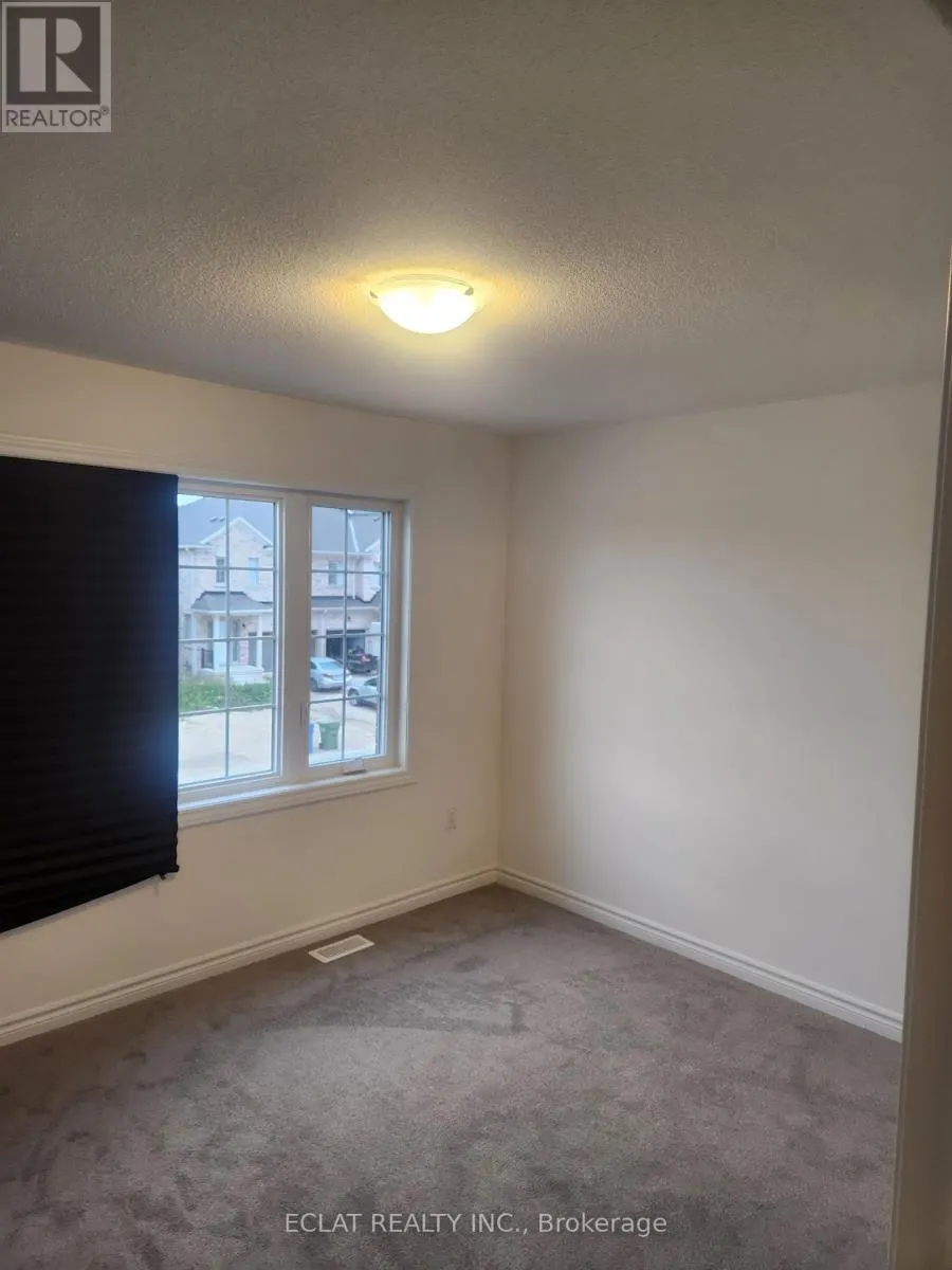 418 VANDUSEN AVENUE E