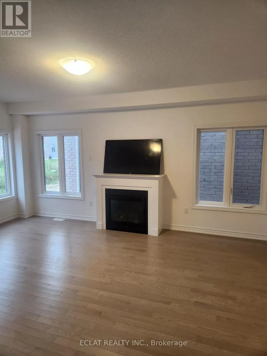 418 VANDUSEN AVENUE E