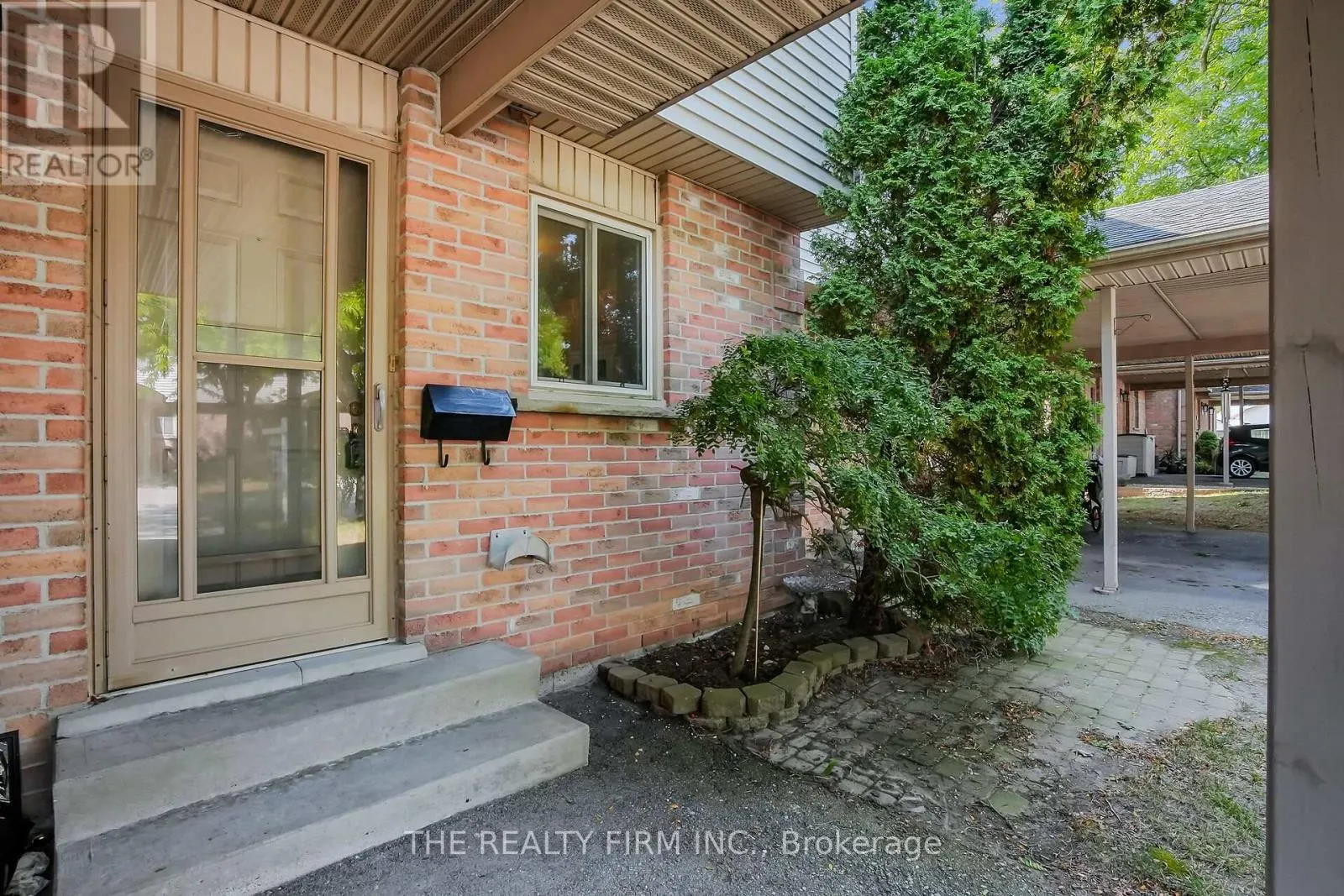 2 - 151 BONAVENTURE DRIVE, #2