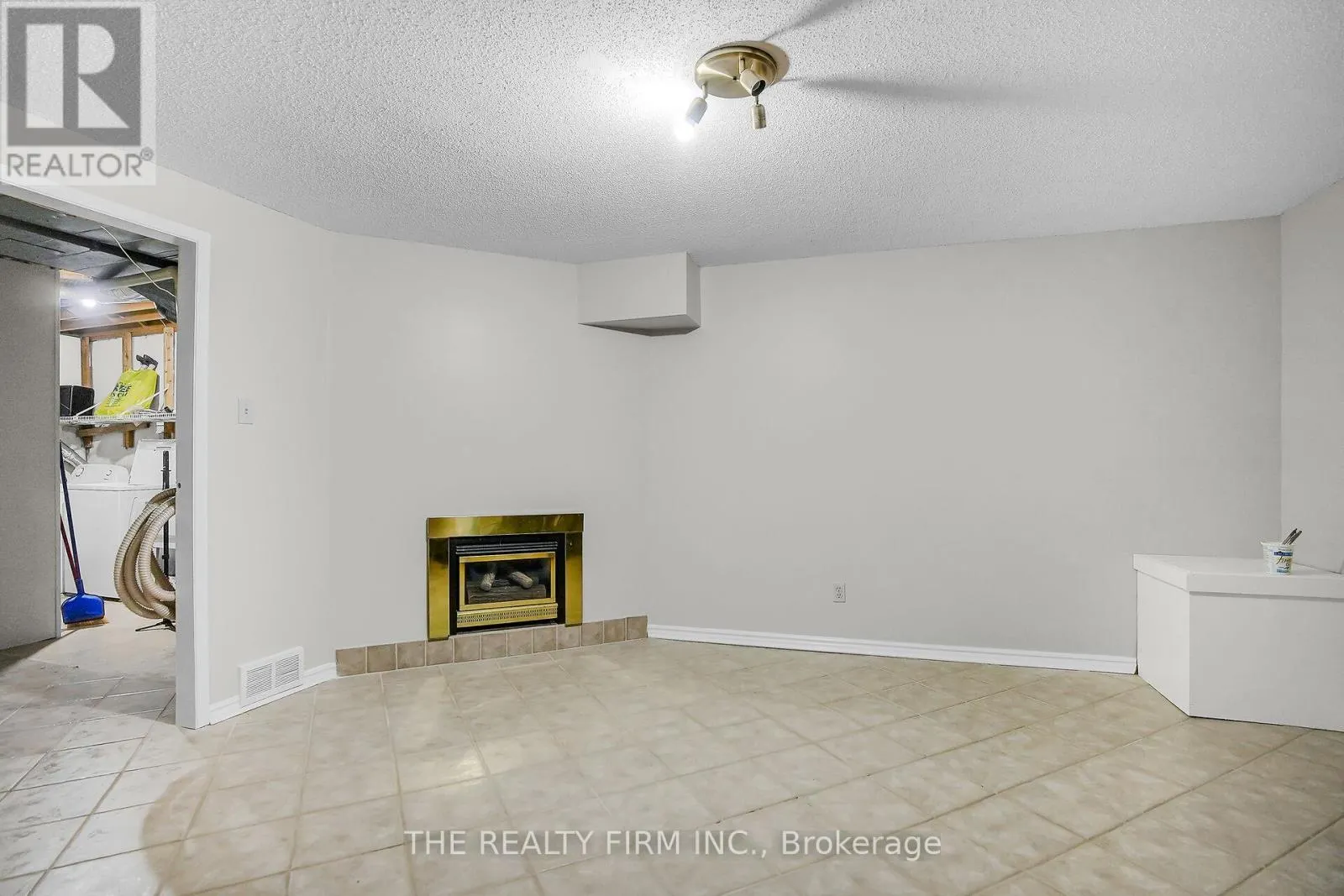 2 - 151 BONAVENTURE DRIVE, #2