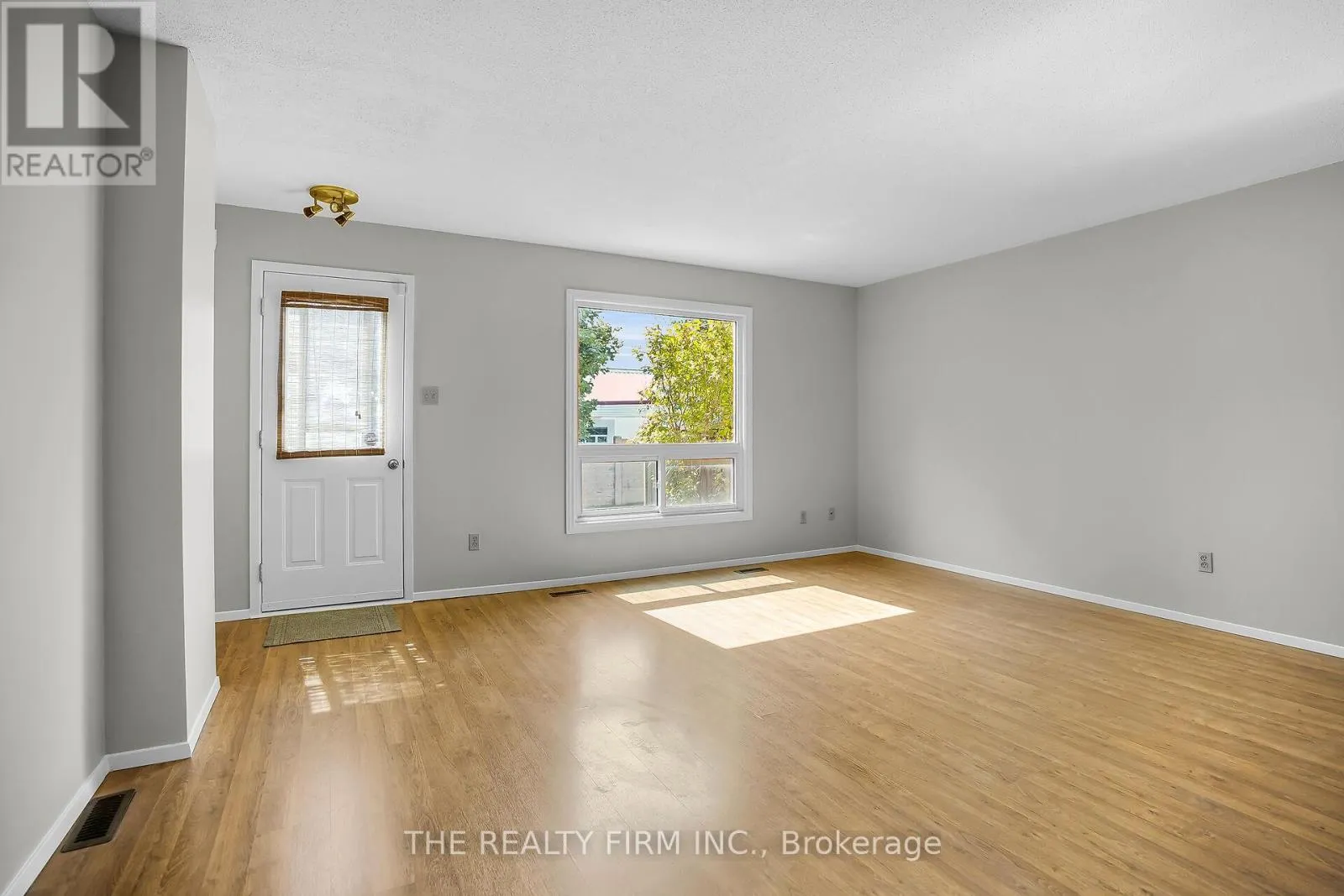 2 - 151 BONAVENTURE DRIVE, #2