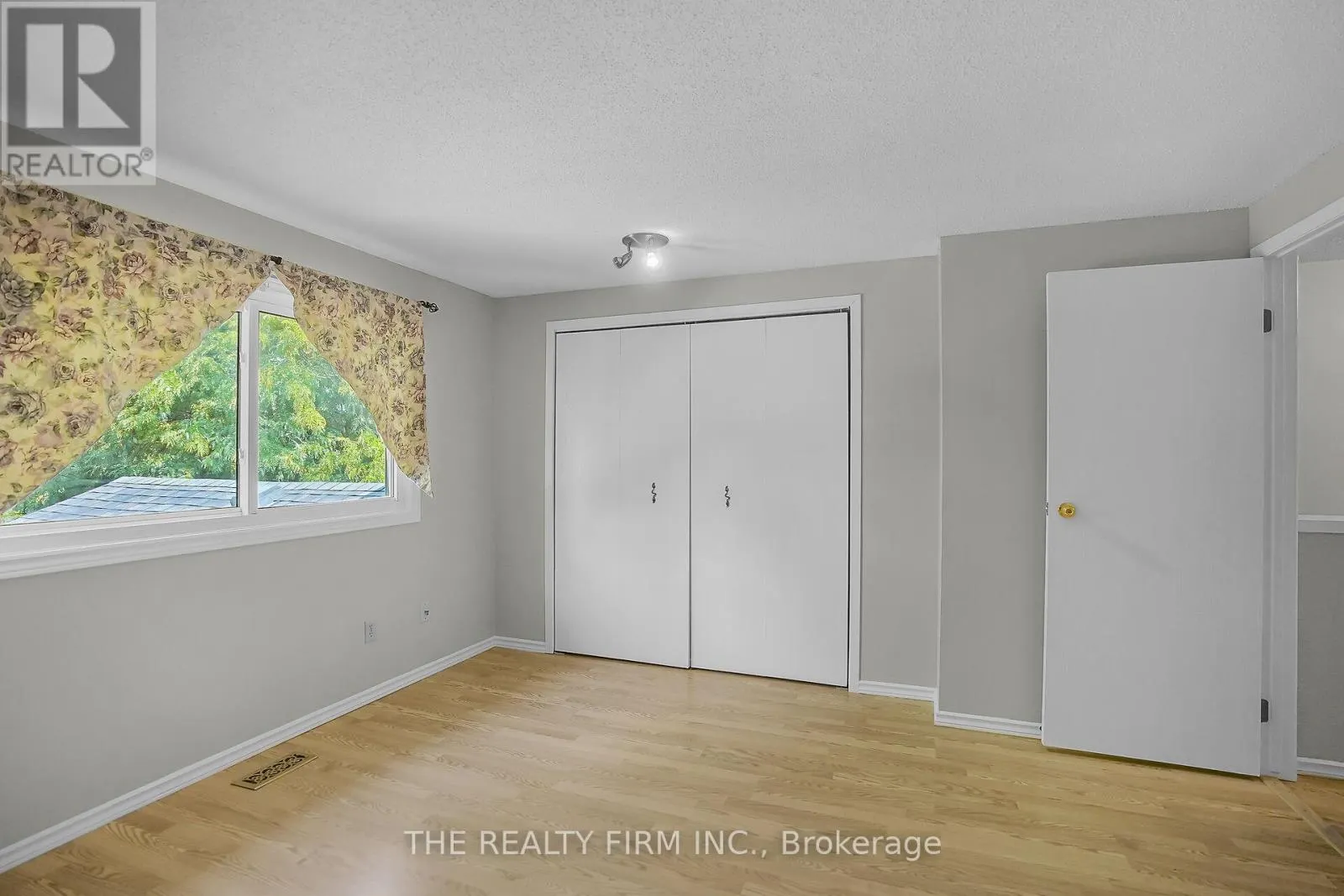 2 - 151 BONAVENTURE DRIVE, #2
