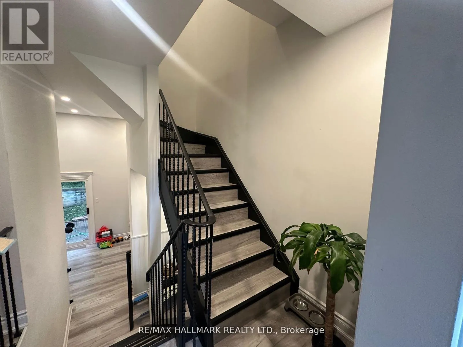 108 - 51 PAULANDER DRIVE