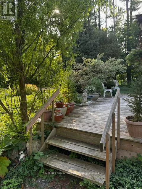 213 CHESTNUT DRIVE DRIVE S