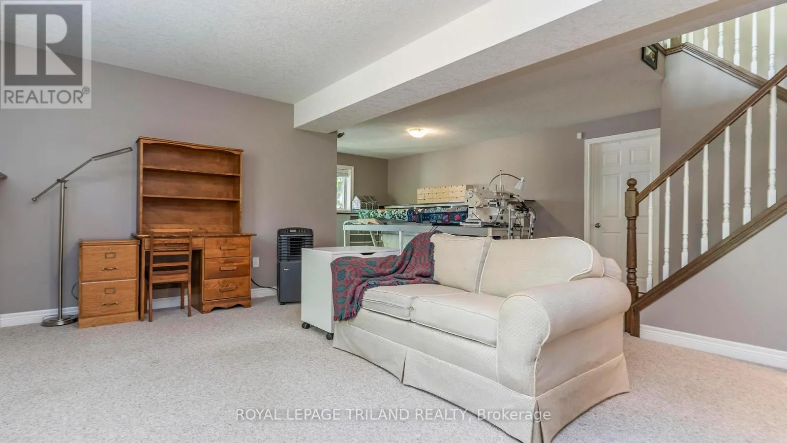 63 HUMMINGBIRD LANE