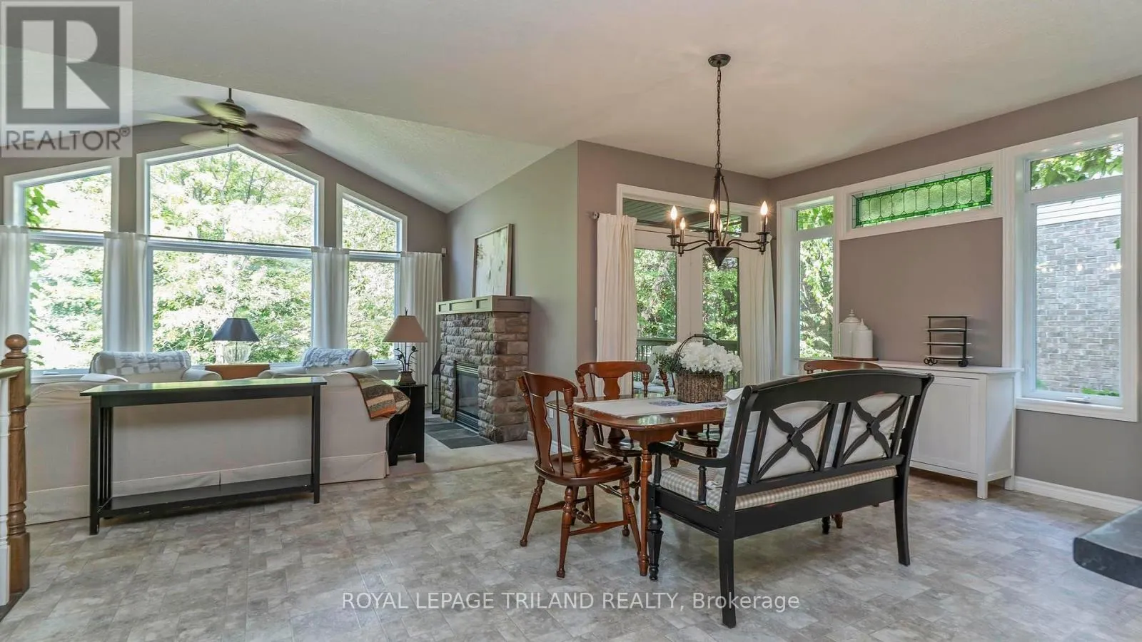 63 HUMMINGBIRD LANE
