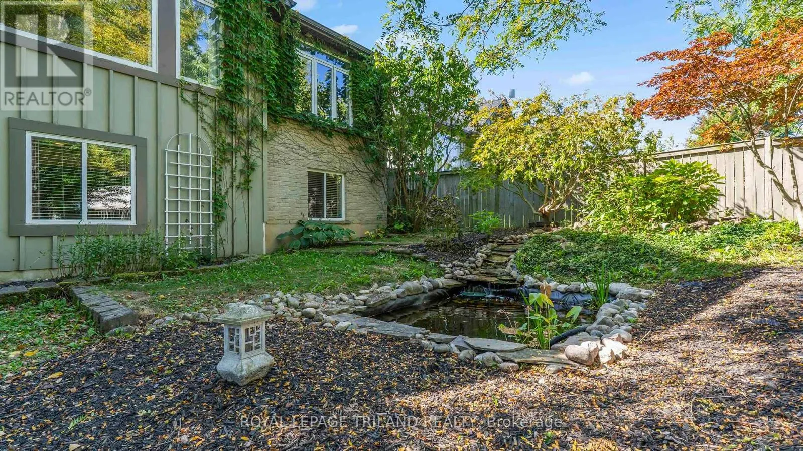 63 HUMMINGBIRD LANE