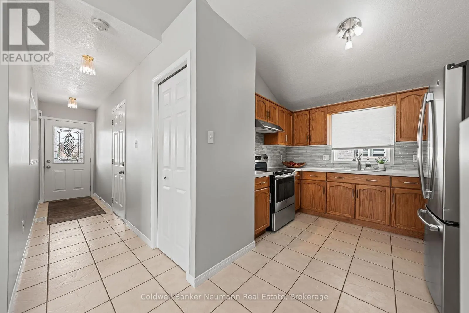 28 BRONWYN PLACE