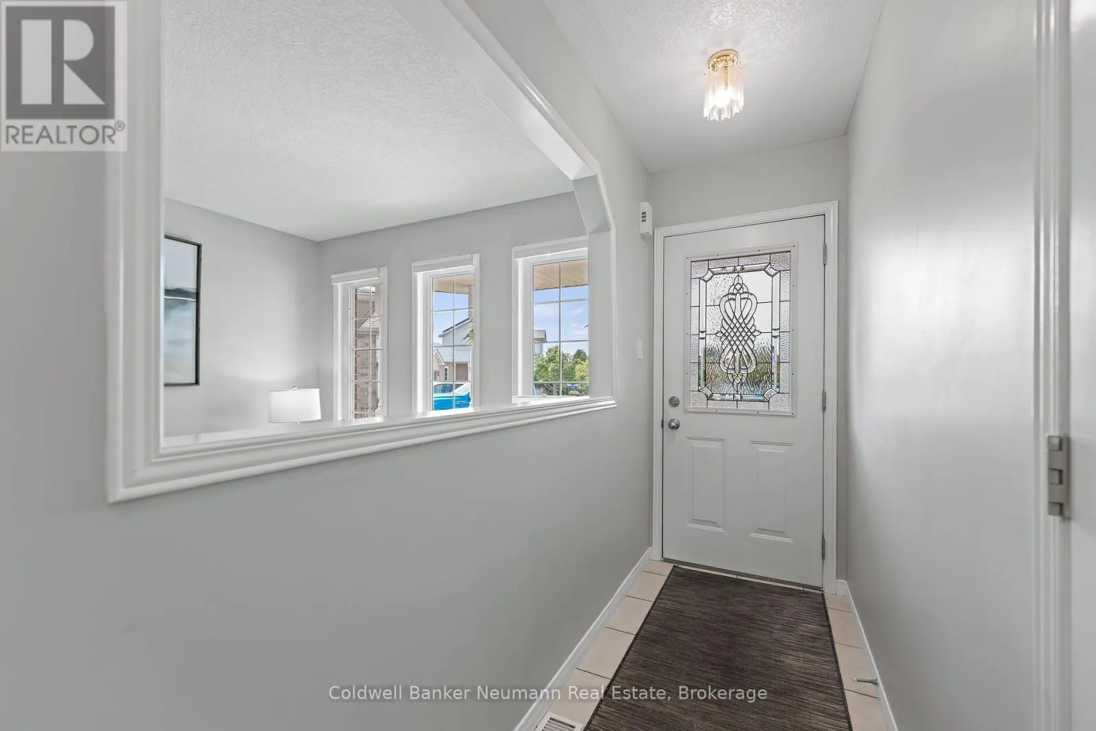 28 BRONWYN PLACE