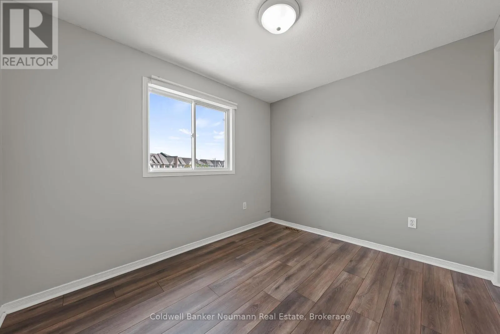28 BRONWYN PLACE