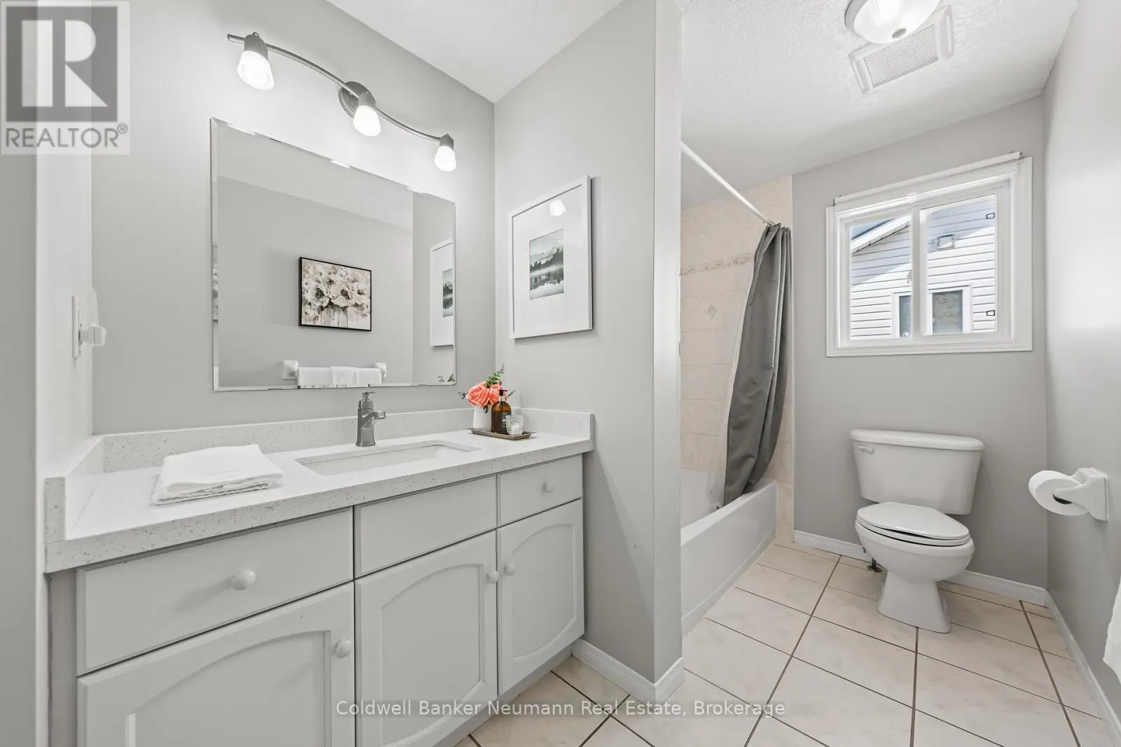 28 BRONWYN PLACE