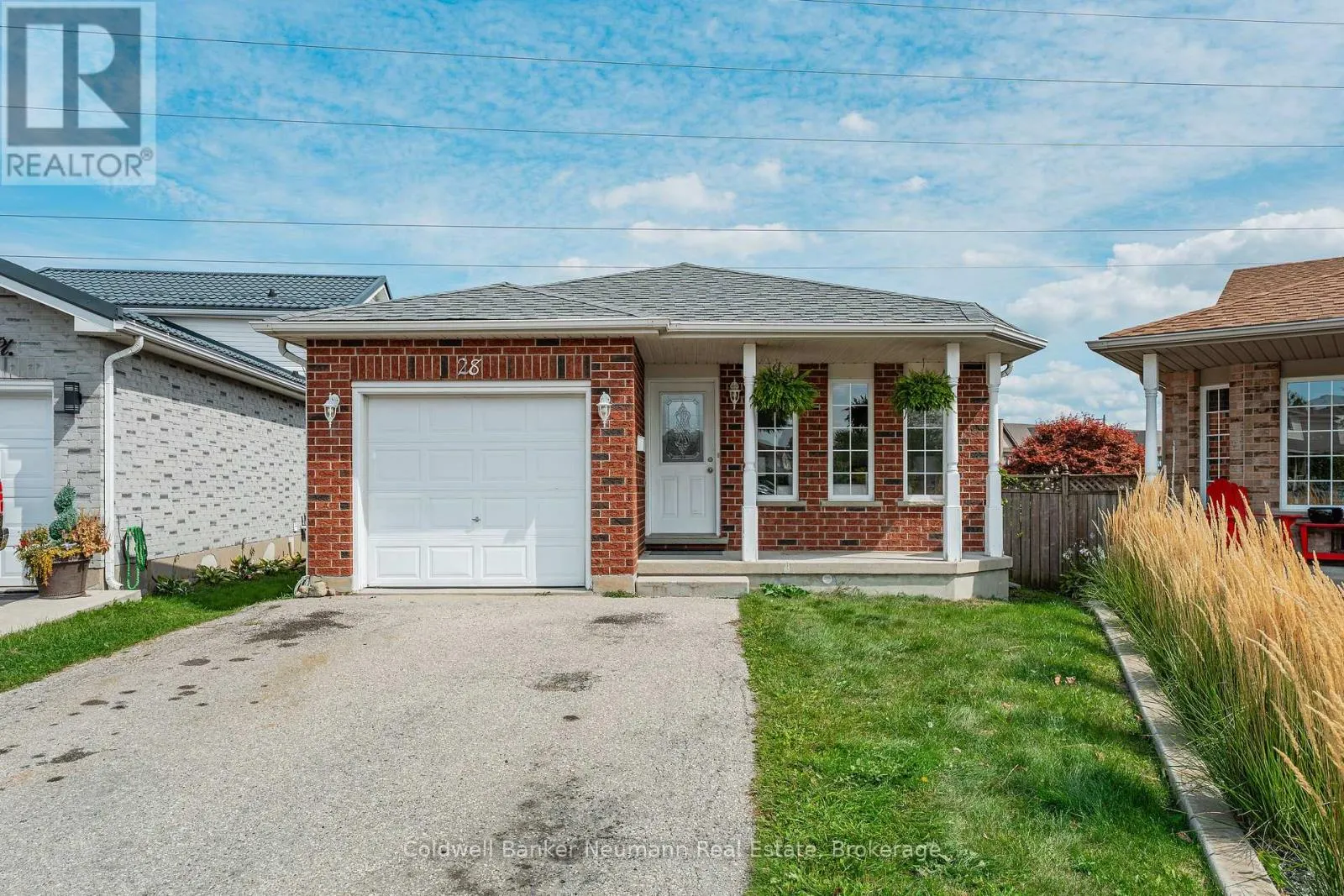 28 BRONWYN PLACE
